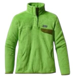 Patagonia Women's Re-Tool Snap-T Fleece Pullover in a bright green size medium